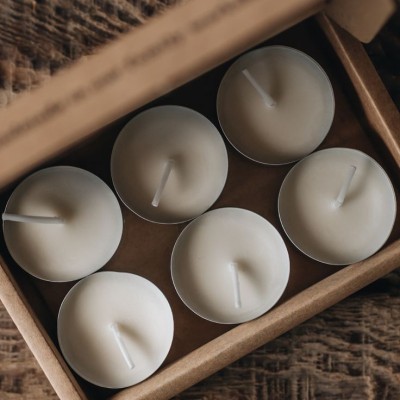 18 Adet Mor & Lila Renkli Tealight Mum Seti | Dekoratif ve Aromatik Küçük Mumlar