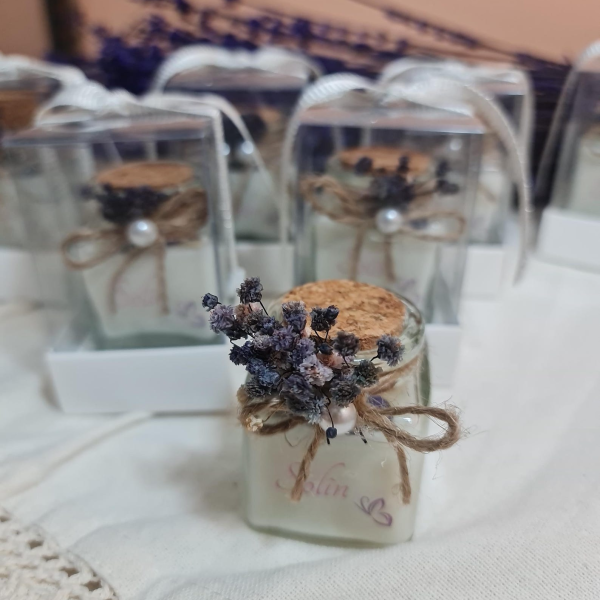 Misafirler İçin Kişiselleştirilmiş Evlilik Nişan Mumları