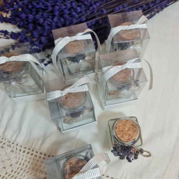 Misafirler İçin Kişiselleştirilmiş Evlilik Nişan Mumları